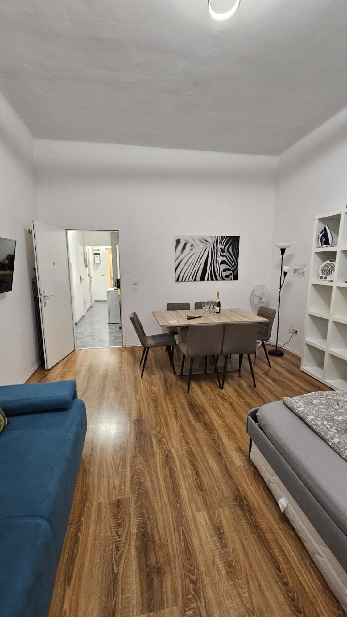 Appartamento Cozynite Premium Hauptbahnhof 1+2 *